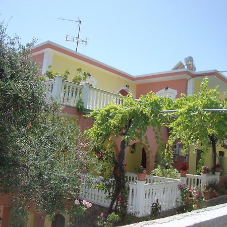 Apartamento Nikolaou Thomas House Parga Exterior foto