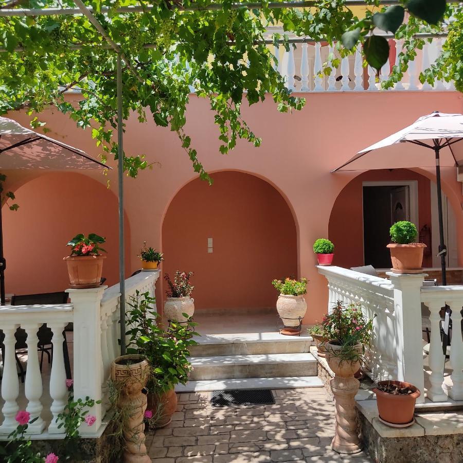 Apartamento Nikolaou Thomas House Parga Exterior foto