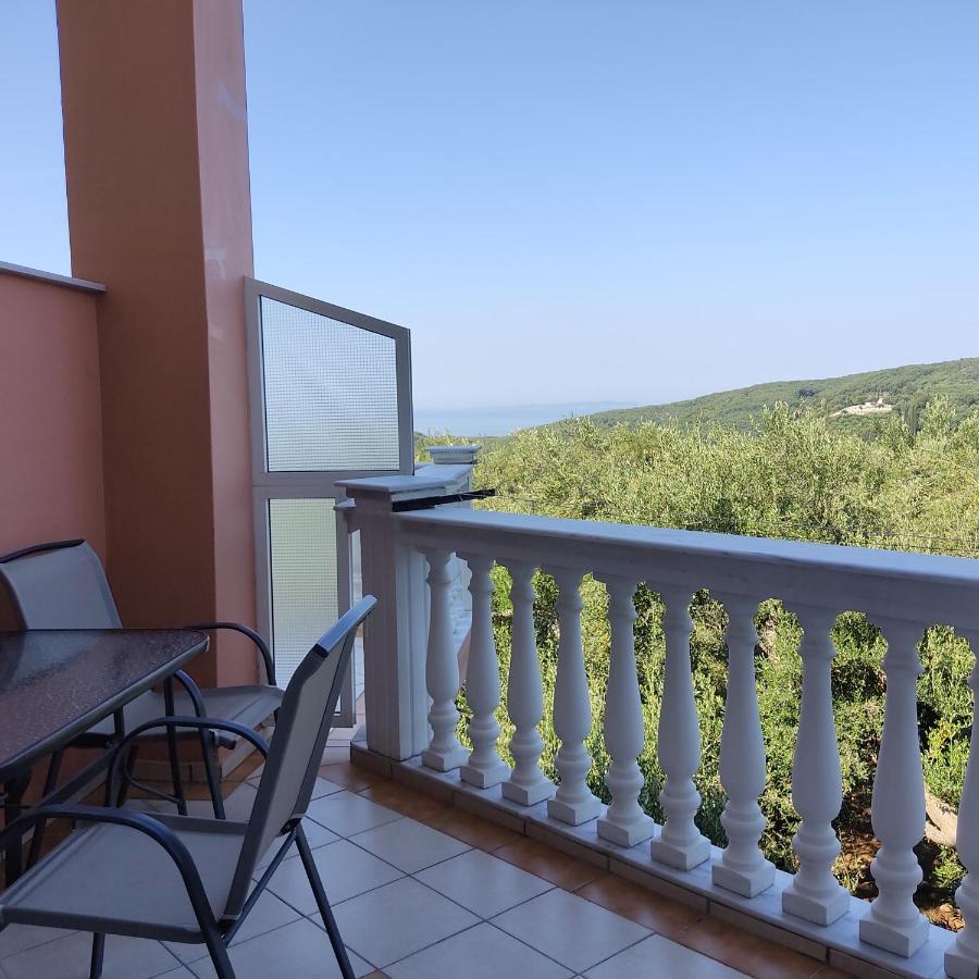 Apartamento Nikolaou Thomas House Parga Exterior foto