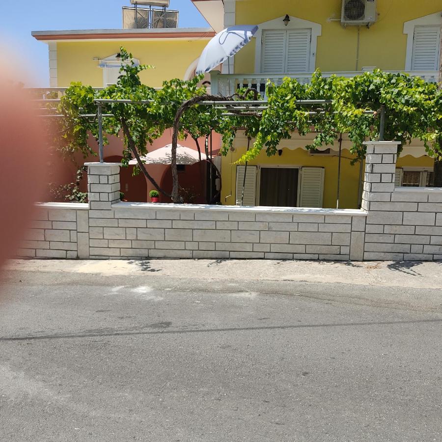 Apartamento Nikolaou Thomas House Parga Exterior foto