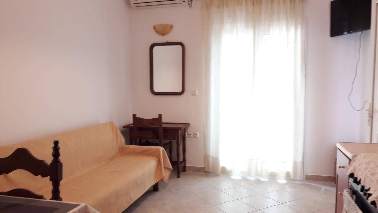Apartamento Nikolaou Thomas House Parga Exterior foto